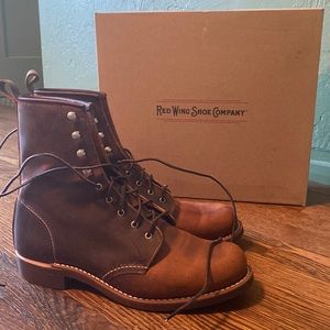 Brand new Red Wings Silversmith boots in copper, size 10. Never worn!